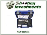 Smith & Wesson 986 Pro Series 9mm 5in stainless in case - 1 of 4