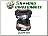 Glock 19 Gen 4 9mm Exc Cond with 3 15 Rd Mags - 1 of 4