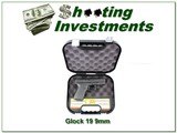 Glock 19 Gen 2 G2 9mm in case - 1 of 4