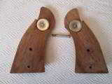 SMITH
WESSON SQUARE BUTT GRIP SET TAKE OFFS VERY NICE 1970'S - 4 of 9