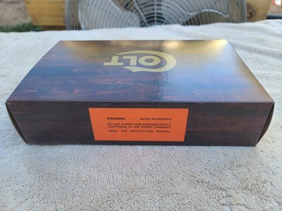 Colt Python BOX, blue 2.5