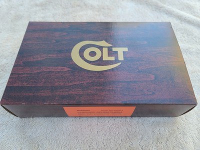 Colt Python BOX, blue 2.5