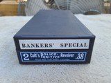 Colt Bankers Special BOX, wood blue 2