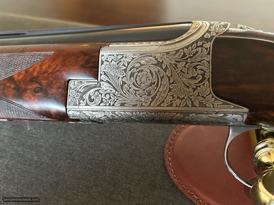 Browning Superposed B25
20ga D5G Spectacular Engraving 28in IC/IM ANIC