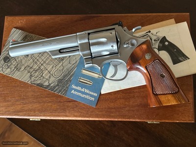 Smith & Wesson
629
.44 Magnum