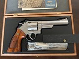 Smith & Wesson
629
.44 Magnum - 9 of 10