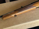 Weatherby Mark XXII 22 LR Southgate Beautiful Wood - 3 of 8