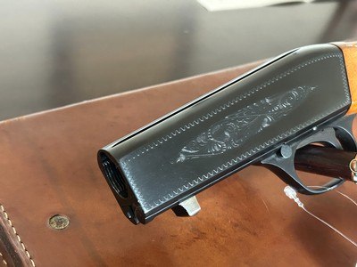 Browning SA 22 Belgium 1963 Gorgeous Blond Wood
22LR Mint Cased Collector Quaility