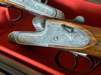 Union Armera SL
Pair
Sidelock 12ga
28in
Sideclips EXC Double Trigger