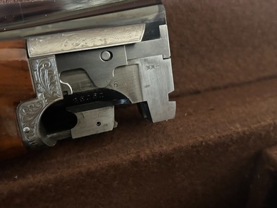 Browning Grade VI .410 Citori 26in IC/M. Round Knob Long Tang. Cased - Image 8 of 11
