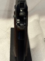 Colt 1911 45 acp - 7 of 8