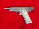 Colt 1911 Government model nickel plated
[ very early gun ] - 4 of 4