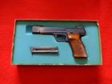 Smith & Wesson early model 41 in the box - 3 of 7