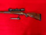 Weatherby Mark V , 300 Weatherby Magnum, Classic, as new - 1 of 5