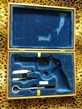 Smith & Wesson model 57with no dashes,,presentation case, 41 Remington Magnum,, 4 inch Nickel, like new - 7 of 8
