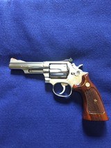 Smith & Wesson model 66-2, all original 4 inch barrel , like new - 2 of 7