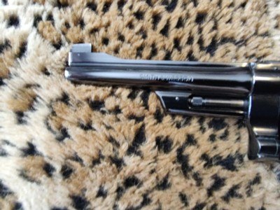 Smith &Wesson model 27-2 like new in presentation case - Image 10 of 12