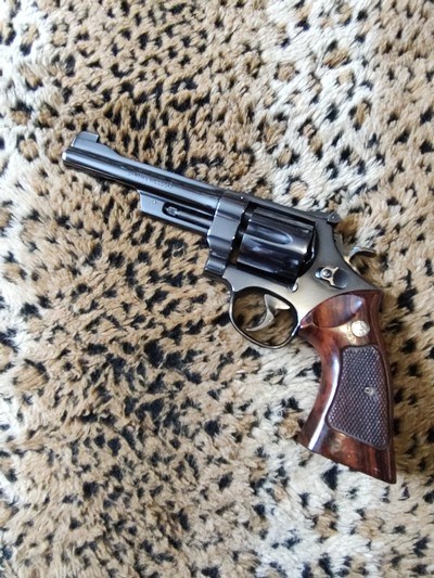 Smith &Wesson model 27-2 like new in presentation case - Image 2 of 12