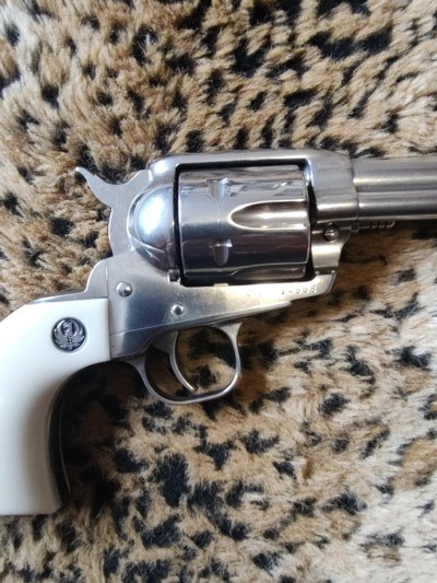Ruger Vaquero 45 , duplicate serial number as NIB - Image 8 of 9