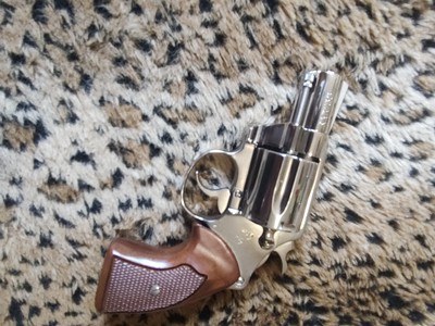 Like new Colt Cobra , nickel plated , Roy Clark estate gun - Image 3 of 10