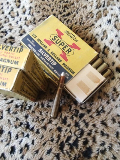 Antique Winchester 375 H&H 300 GR Silvertip factory ammo - Image 1 of 4