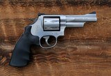 Smith & Wesson - 686-5 - .357 Mag - 1 of 2