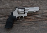 Smith & Wesson - 627-5 - 357 Mag - 1 of 2