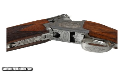 BROWNING B25 B2G SUPERPOSED 12 GAUGE - Image 13 of 17