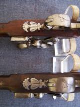 Matched pair of flintlock pistols - 6 of 22