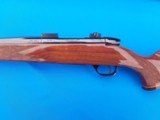 Weatherby Mk V Deluxe Varmintmaster 22-250 w/Original Box & Manual - 12 of 19