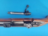 Weatherby Mk V Deluxe Varmintmaster 22-250 w/Original Box & Manual - 17 of 19