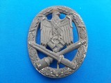 German WW2 General Assault
Badge - 1 of 3