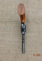 Smith and Wesson K-22 Masterpiece, Model 17-3 w/ 3 T's (Excellent) - 12 of 15