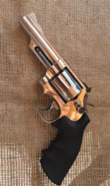 Smith and Wesson model 19,
357 Combat Magnum Revolver P&R - 1 of 8