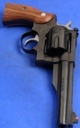 Ruger Redhawk 44 magnum revolver, 5.5 barrel, blue with wooden rosewood grips, polished hammer and trigger - 2 of 3