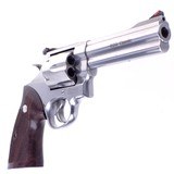 Smith & Wesson Model 629-6 Classic .44 Magnum with 5" Full Lug Barrel Eagle Rosewood Heritage Grips Product Code 163636 - 5 of 9