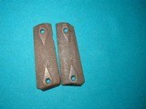 ORIGINAL WW 1, COLT 1911 DIAMOND GRIPS - 2 of 3