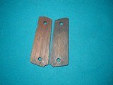 ORIGINAL WW 1, COLT 1911 DIAMOND GRIPS - 3 of 3