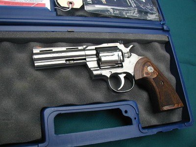 COLT PYTHON STAINLESS,4