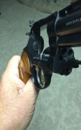 Colt Diamondback .38, 4