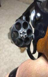 Colt Diamondback .38, 4