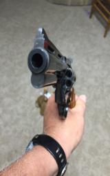 Colt Diamondback .38, 4