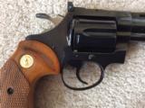 Colt Diamondback .38, 4