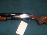 Remington 870 Classic Trap Unfired Factory Display gun - 11 of 12