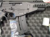 Beretta ARX160 ARX 160 22 semi auto pistol, Factory Display gun in case - 7 of 11