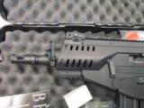 Beretta ARX160 ARX 160 22 semi auto pistol, Factory Display gun in case - 4 of 11