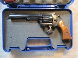 Smith & Wesson 17 17-9, 22 S L LR New in Case, 6" 150477 - 2 of 12