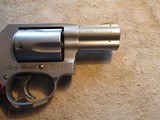 Smith & Wesson 60-14 Lady Smith S&W, 2.25" 357 Mag, Clean! Rosewood! - 2 of 10
