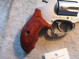 Smith & Wesson 60-14 Lady Smith S&W, 2.25" 357 Mag, Clean! Rosewood! - 4 of 10