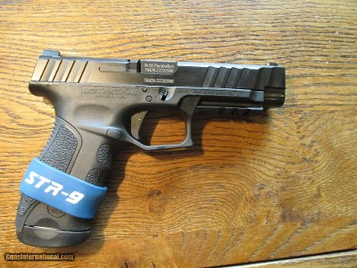 Stoeger STR-9, 9mm, 17+1 mag new in box 31752 - Image 4 of 4